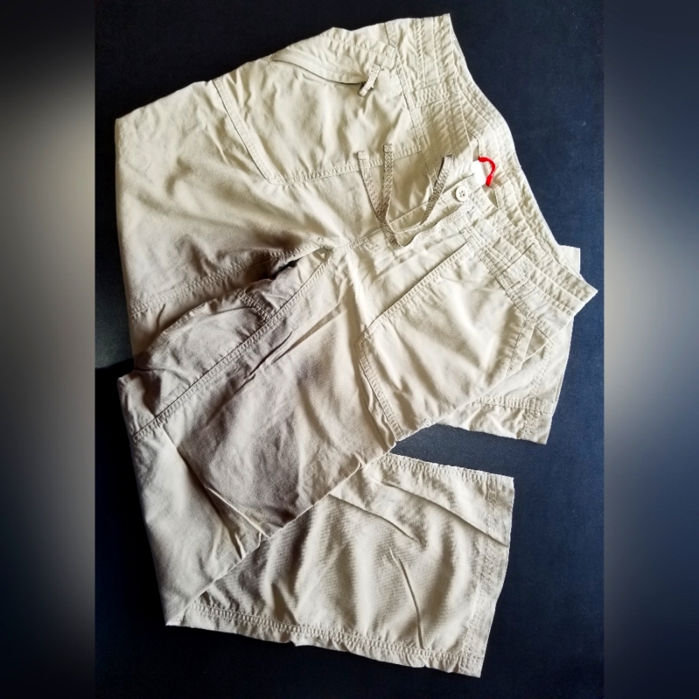 The North Face Hiking/Outdoor Pants Ladies Size 8